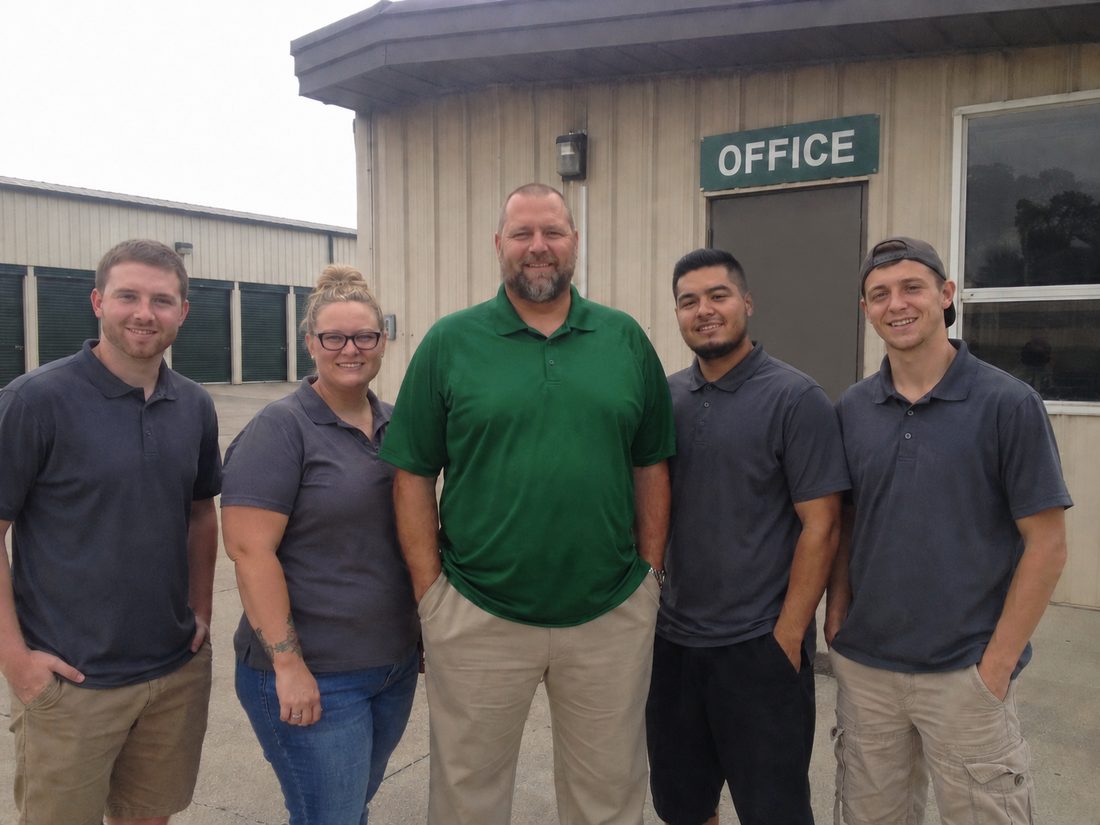 Pest control professionals in Garland, TX